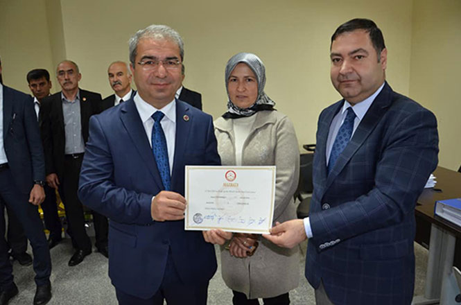 Çamlıyayla Belediye Başkanı Tepebağlı, Mazbatasını Aldı