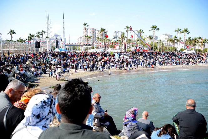 Mersin'deki Solotürk Gösterisi Nefes Kesti