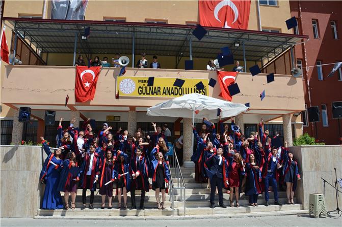 19 Mayıs Atatük'ü Anma Gençlik ve Spor Bayramı Gülnar’da Coşkuyla Kutlandı