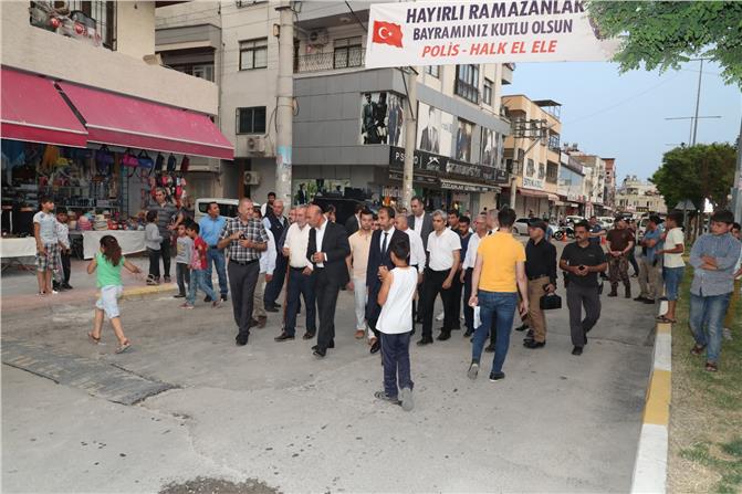 Siteler Polis Merkezi Önünde İftar Sofrası Kurulu, Mersin’de Mahalleli ve Polis İftarda Buluştu