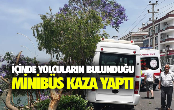 Mersin Tarsus’ta İçin de Yolcuların Bulunduğu Minibüs Kaza Yaptı: 7 Yaralı