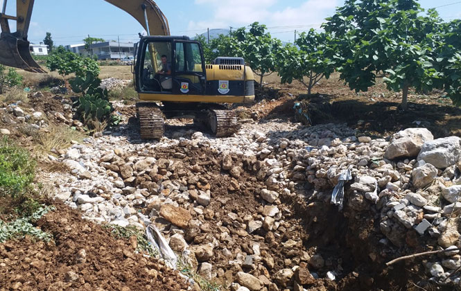 Mersin'in Tarsus İlçesine Bağlı Çokak ve Çavuşlu Mahallerindeki Hasarı Onarmak İçin Belediye Seferber Oldu