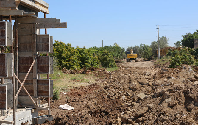 Belediye’den, Kargıpınarı’nda Yol Açma Çalışması