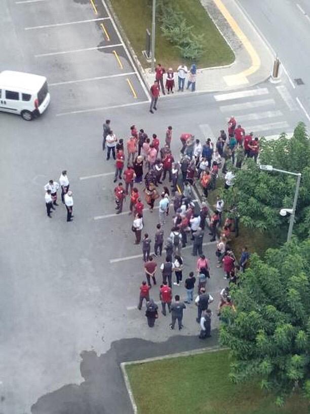 Mersin Şehir Hastanesinde Taşeron İşçiler Eylem Yaptı