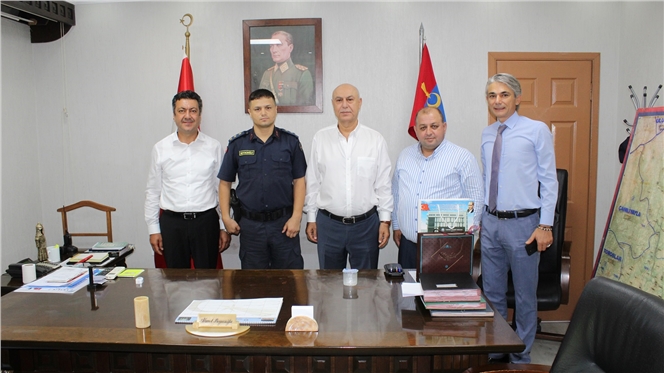 Tarsus Ticaret Borsasında Jandarma Komutanı Boyacıoğlu'na Ziyaret