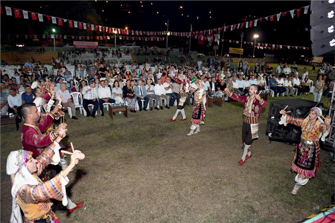 Zafer Bayramı Coşkusu Mersin'de Kentin Farklı Noktalarında 4 Gün Boyunca Çeşitli Etkinliklerle Yaşanacak!