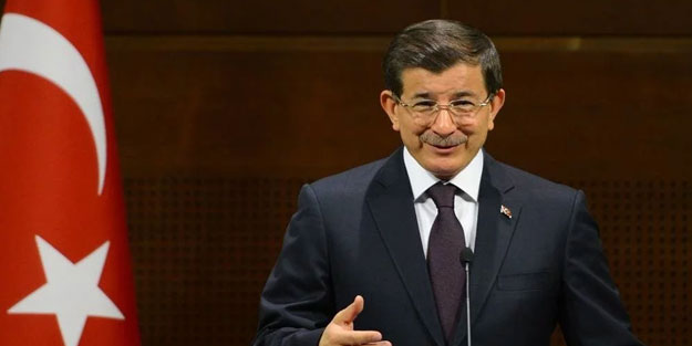 Ahmet Davutoğlu, AK Parti'den istifa etti