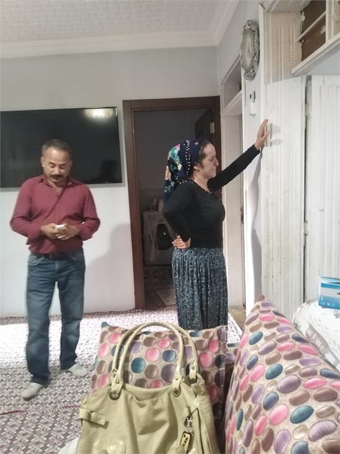 Mersin Tarsus’ta Kanser Hastası 2 Kardeş Uzanacak Yardım Elini Bekliyor