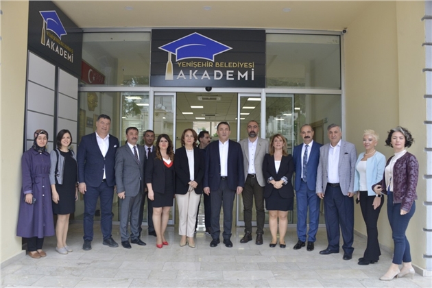 "Erken Çocukluk Dönemi Eğitimi" Projesini Hazırlayan Akademisyenler Yenişehir’de