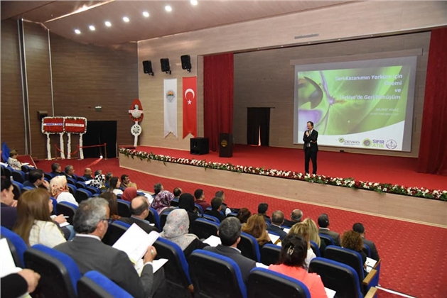 Toroslar’da Eğitimcilere Geri Dönüşüm Semineri