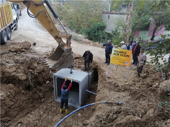 Büyükşehir Ekipleri Yağış Hasarlarına Anında Müdahale Ediyor