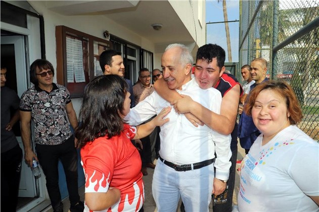 Akdeniz Belediye Başkanı Mustafa Gültak’tan, Dünya Engelliler Günü Mesajı