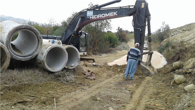 Tarsus ve Çamlıyayla’da Birçok Bağlı Mahallede Ekipler, Büz Boru Çalışması Gerçekleştirdi