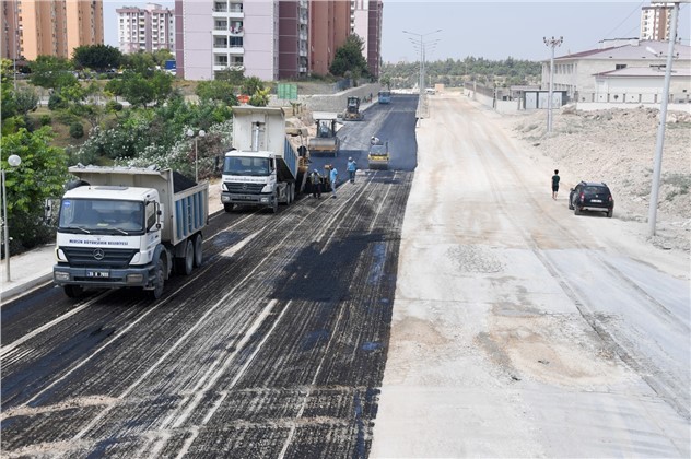 Büyükşehir, Asfalt Çalışmaları İle Önemli Yol Kat Etti