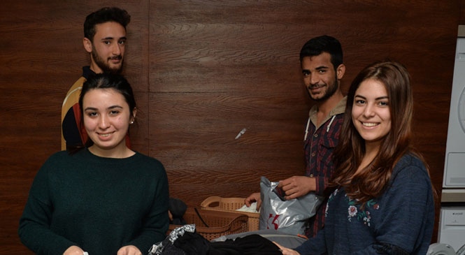 Mersin'de Hafta Boyu "Çamaşır Kafe" Hizmeti, Artık Tüm Hafta Mesaide