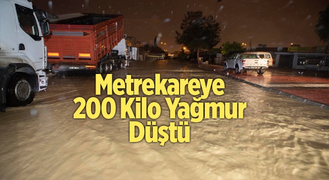 Mersin'de Metrekareye 200 Kilogram Yağmur Düştü