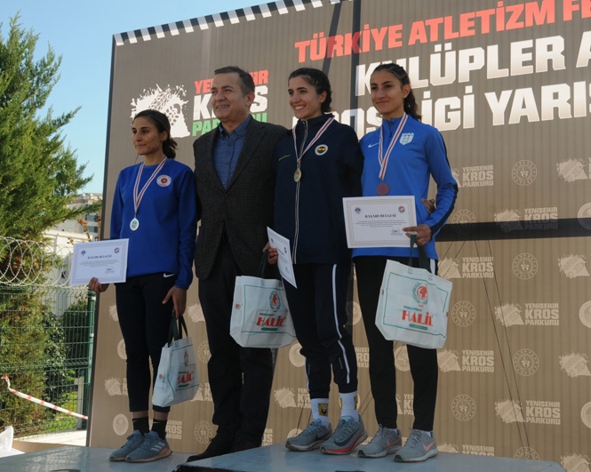 Mersin'de Spor Etkinliği, Kros Ligi Startı Yenişehir'de Verdi