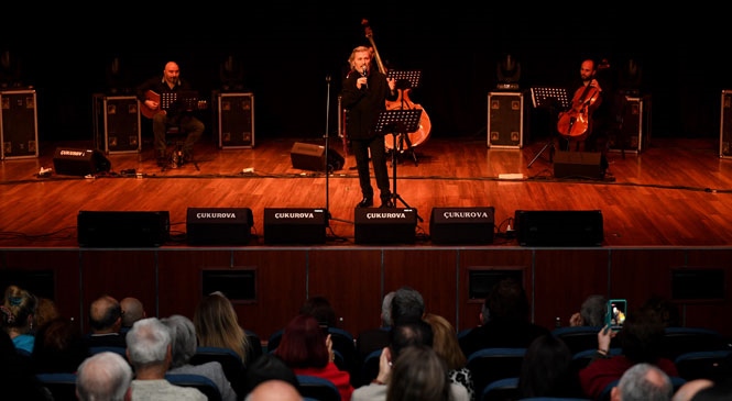 Türk Şiirinin Büyük Şairi Nazım Hikmet’i 118’inci Doğum Gününde, Karikatür Sergisi ve Müzik Dinletisiyle Andı