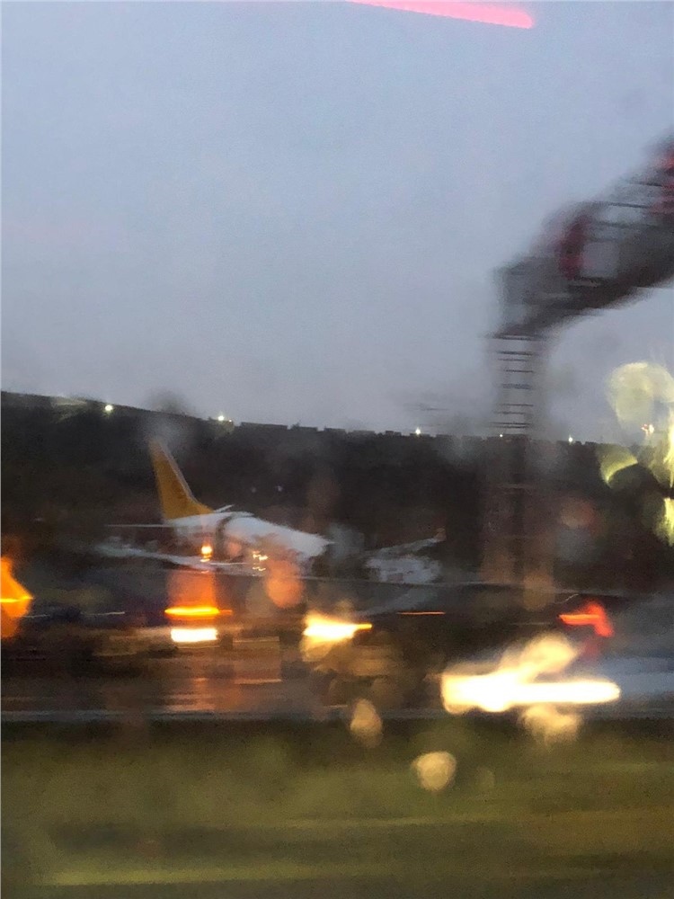 Son Dakika… İstanbul Sabiha Gökçen Hava Limanında Pistten Çıkan Yolcu Uçağı Kaza Yaptı