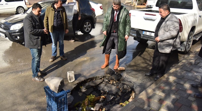 Anamur'da Belediye Başkanı ve Başkan Yardımcısı Çalışmaları İnceledi