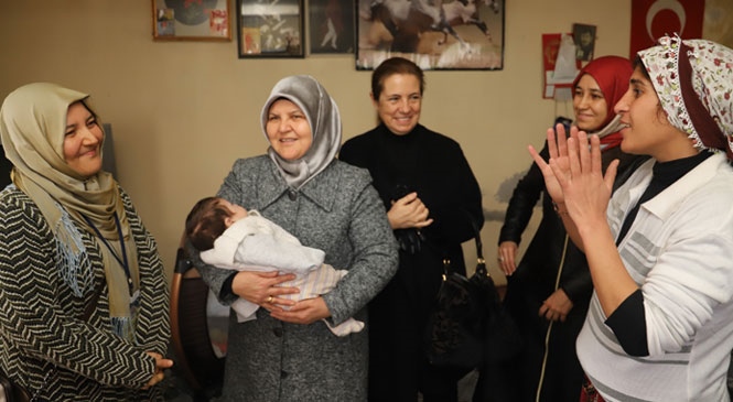 Akdeniz'de Maddi Zorluklar Yaşayan Anneler Ziyaret Edildi, Talepleri Yerine Getirildi