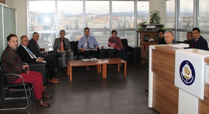 Tarsus Ticaret Borsası Personeli 2020 Yılının İlk Personel Toplantısını gerçekleştirdi