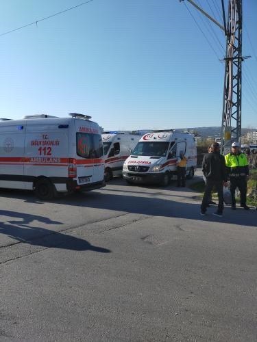 Mersin Erdemli'de Kaza Yapan Öğrenci Servisi Devrildi; Yaralılar Var!