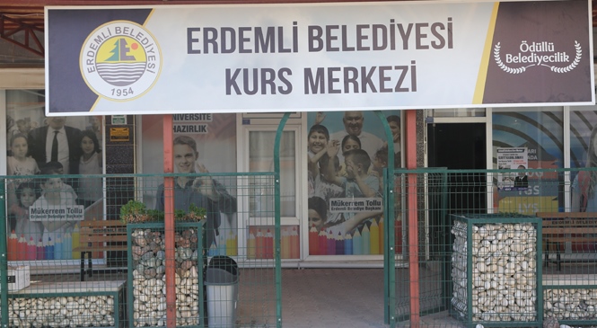 Erdemli Belediyesi Kurs Merkezi Yeni Döneme Hazırlanıyor