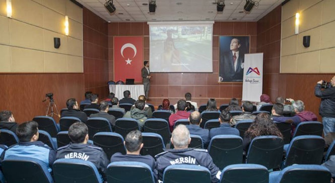 Mersin Büyükşehir Belediyesi Personeline "Pozitif Psikoloji ve Psikolojik Sağlamlık" Eğitimi