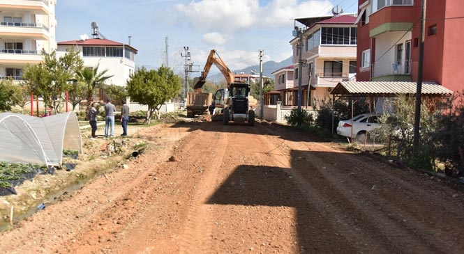 Başkan Kılınç "Hedefimiz Asfaltsız Yolu Kalmayan Bir Anamur"