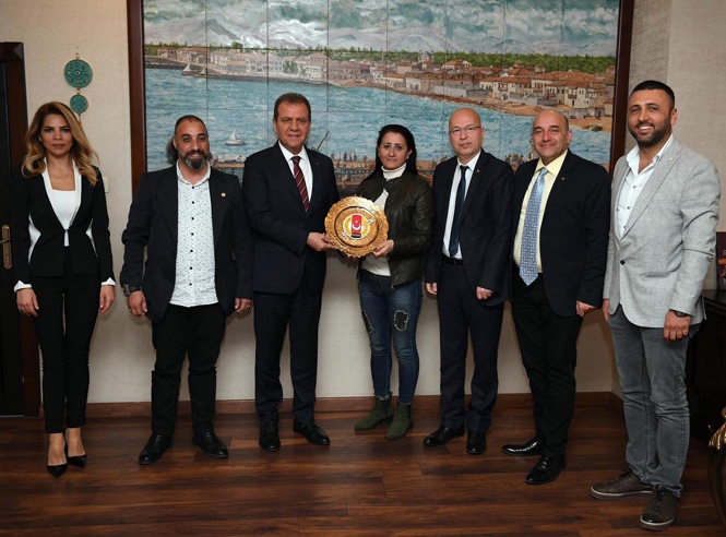 Tarsus Gazeteciler Cemiyeti'nden, Büyükşehir Belediye Başkanı Seçer'e Ziyaret