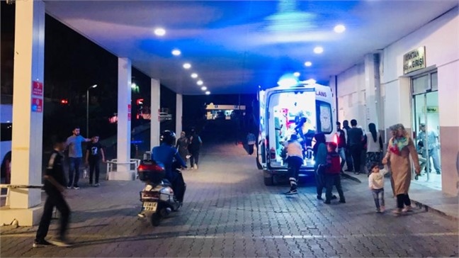 Mersin Tarsus Boztepe Mahallesinde 20 Yaşındaki Tunahan Boztepe İsimli Genç Hayatını Kaybetti