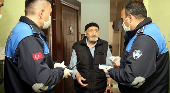 Akdeniz Belediyesi Zabıta Ekipleri, Yaşlı Vatandaşların Hizmetine Koşuyor!