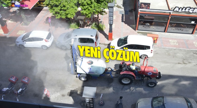 Mersin Yenişehir’de Covid-19 (Koronavirüs)'a Karşı Yeni Çözüm! Sokak, Caddeler Holderle İlaçlanıyor