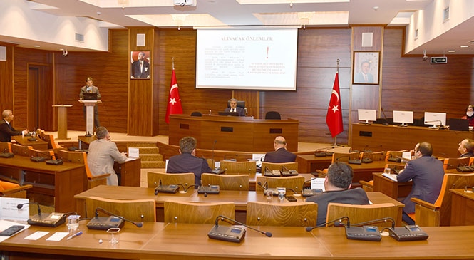 Mersin'de "Mevsimlik Tarım İşçileri Komisyon Toplantısı" Vali Su Başkanlığında Gerçekleştirildi