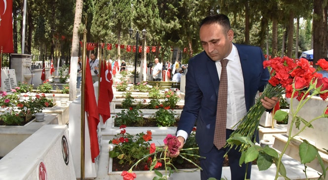 Başkan Yılmaz; "Türk Milletinin Vatan Sevgisi Her Şeyin Üstündedir"