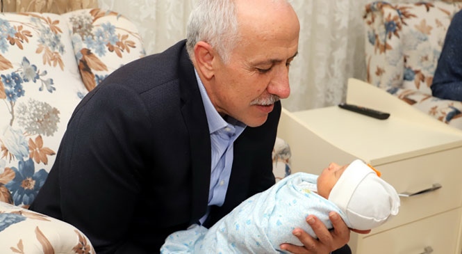 "Akdeniz’de Hoş Geldin Bebek Projesi İle Ulaşılan Aile Sayısı Bin 85 Oldu"