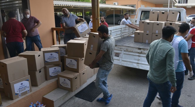 Yenişehir Belediyesi Gıda Yardımlarını Sürdürüyor