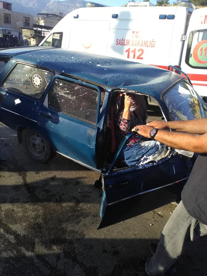 Mersin'in Mut İlçesinde Otomobil İle Kamyonetin Çarpışması Sonucu Meydana Gelen Trafik Kazasında 1'i Ağır 4 Kişi Yaralandı