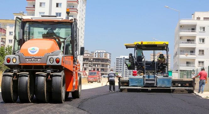 Erdemli Belediyesi’nden Sıcak Asfalt Çalışması