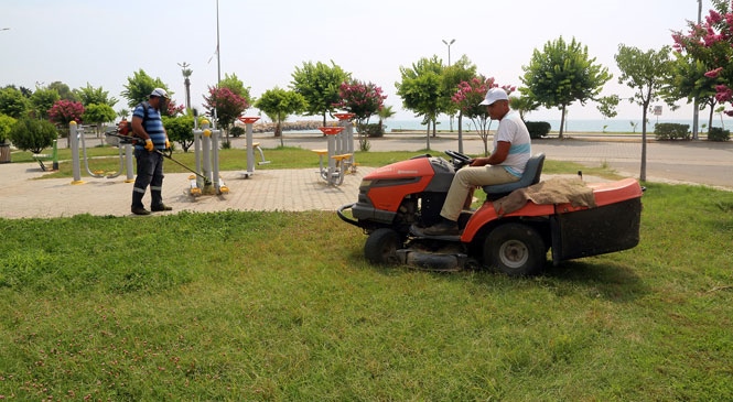 Erdemli Belediyesi Bakım Çalışmalarını Sürdürüyor