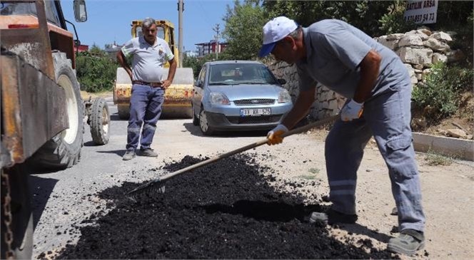 Gülnar Belediyesi Rotmiks Serme ve Sıkıştırma Çalışmalarına Başladı