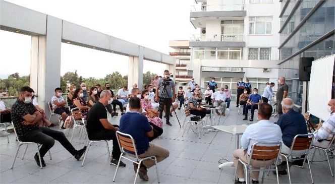 Akdeniz Belediye Başkanı Gültak, Çamlıbel Mahallesi Esnafı ve Sakinleriyle Bir Araya Geldi
