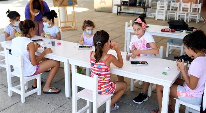 Mersin Büyükşehir Belediyesi, Kadın ve Çocuklara Yönelik Ücretsiz Olarak Düzenlediği Atölyelerine Devam Ediyor