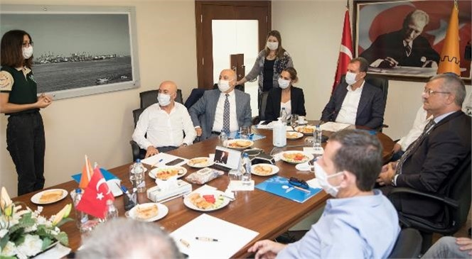 Mersin Büyükşehir Belediye Başkanı Vahap Seçer, OSB’de Yatırımcılarla Buluştu