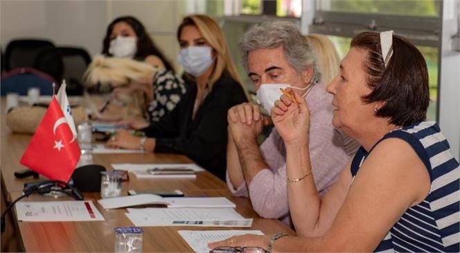 Mersin Kent Konseyi Kadın ve Siyaset Komisyonu, Pandemi Sürecinde Kadına Şiddetin Artmasına İlişkin Toplantı Düzenledi