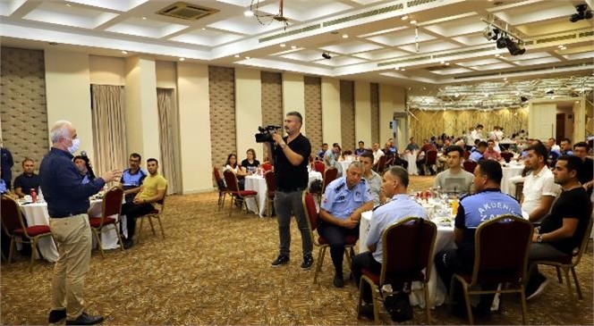 Akdeniz Belediye Başkanı Gültak, Zabıta Memurları İle Buluştu