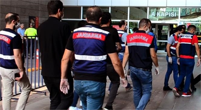 Mersin'de Hazine Arazilerinin Tapulaştırma İşlemlerinde Yardımcı Olmak Bahanesiyle Kurulan Rüşvet Çarkı Operasyonla Bozuldu