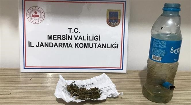 Mersin Silifke'de Jandarma Kubar Esrar ve Uyuşturucu Madde İçiminde Kullanılan "Bong" Ele Geçirdi