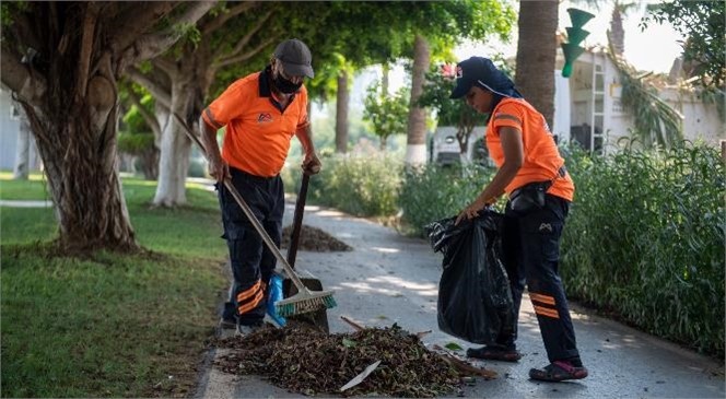 Mersin Büyükşehir’in Saha Personeline Tek Tip Kıyafet